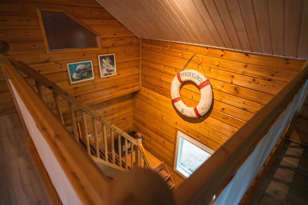 Chalet Iisland Uoma Waterfront House, Sauna In Ii Ii