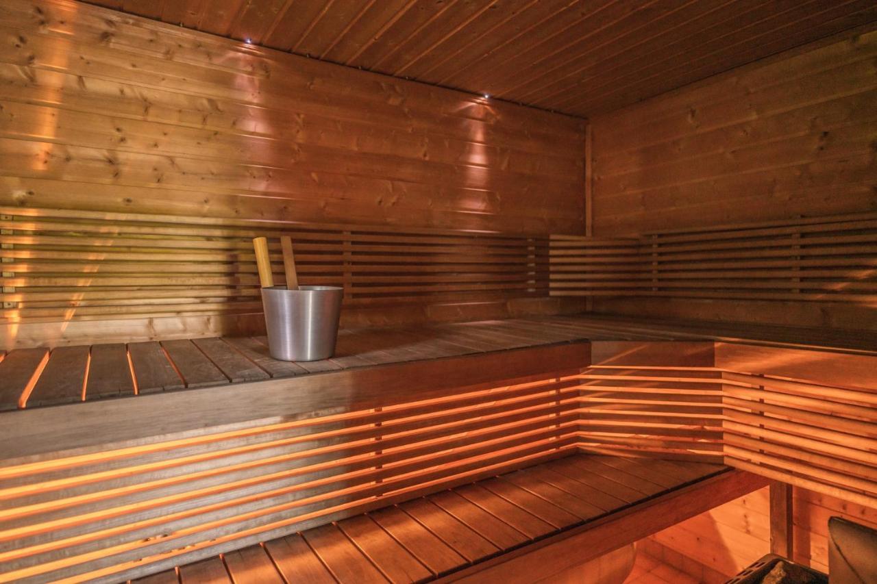 Iisland Uoma Waterfront House, Sauna In Ii *