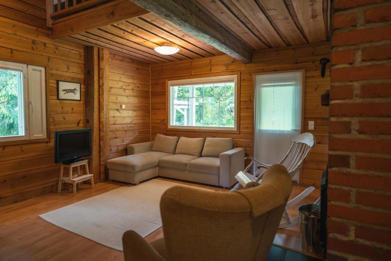 Iisland Uoma Waterfront House, Sauna In Ii Chalet