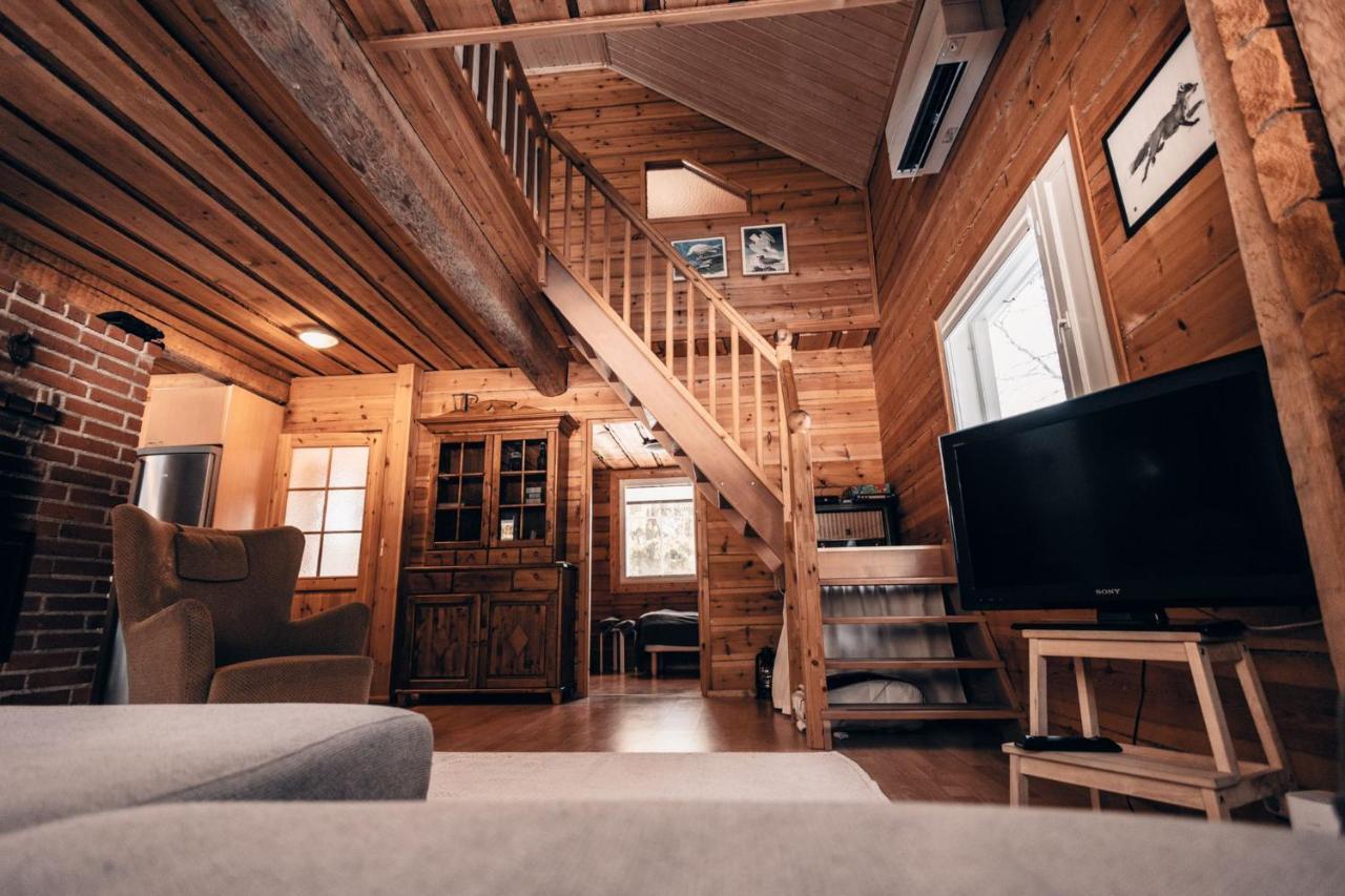 Chalet Iisland Uoma Waterfront House, Sauna In Ii